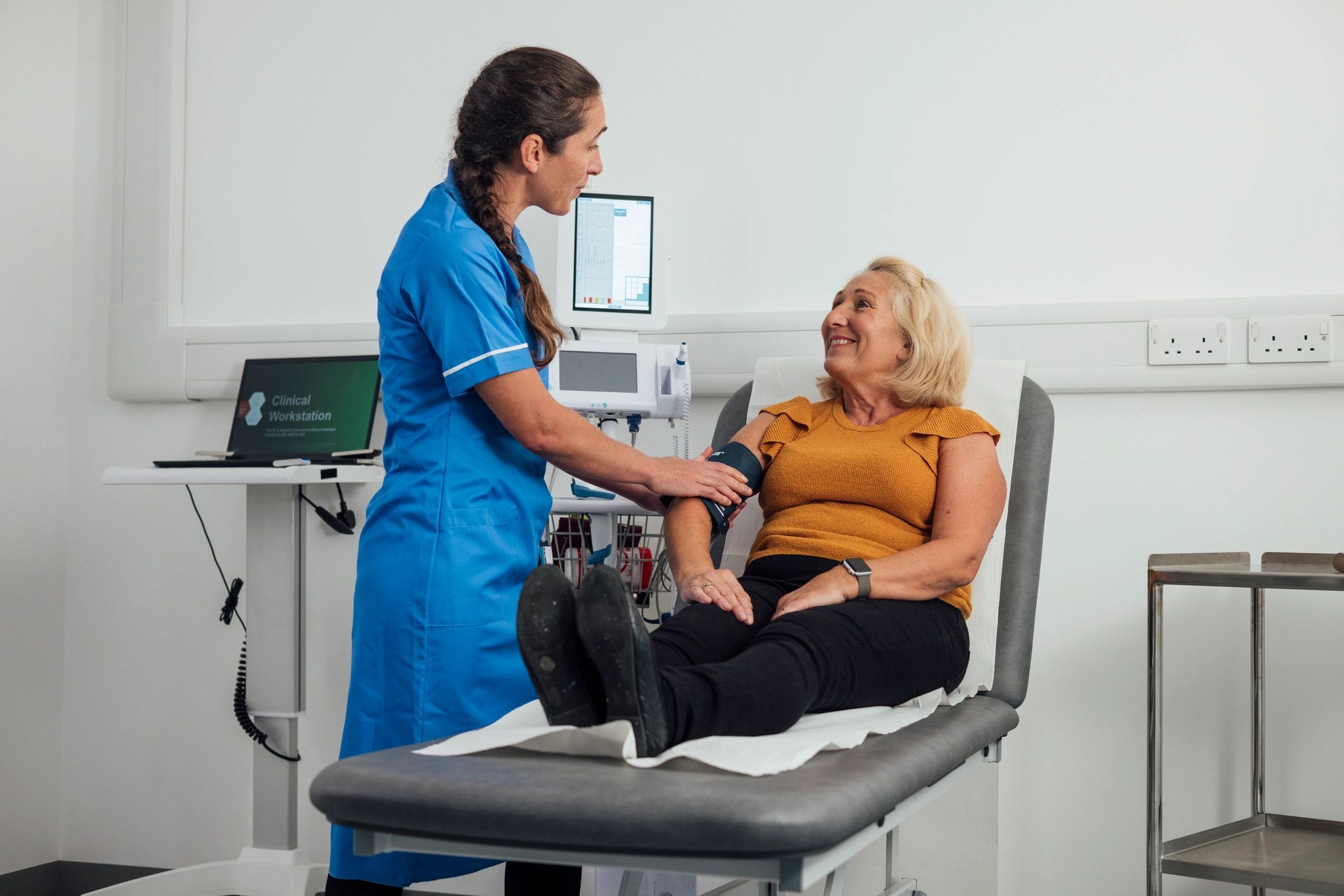 Welcoming midlife wellness consultation with a physician